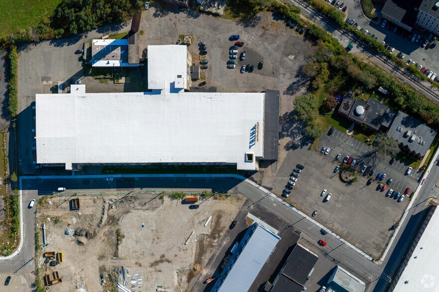 More Photos Of 1 Ace St, Fall River Warehouse For Lease