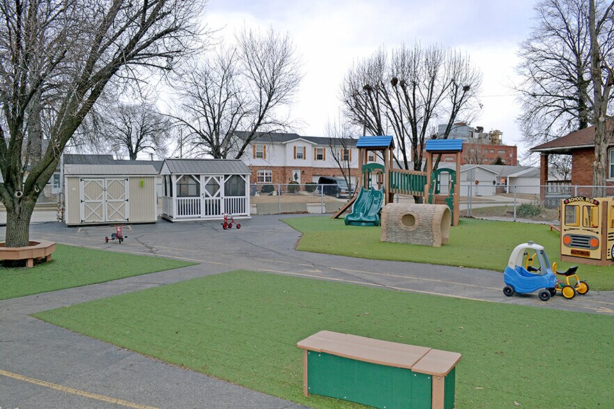 More Photos Of 1249 20th St, Granite City Daycare Center For Sale