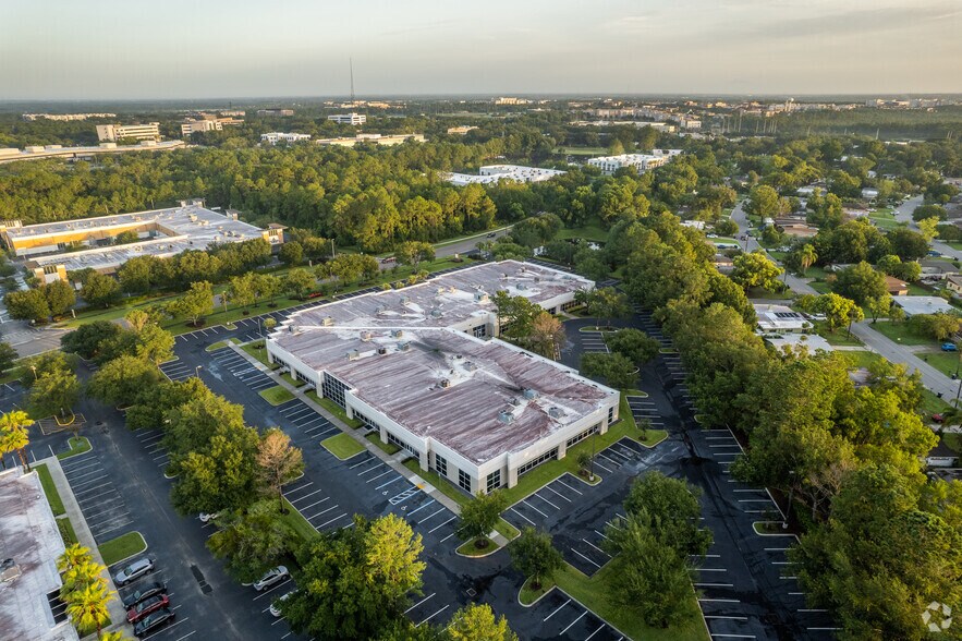 More Photos Of 2721 Discovery Dr, Orlando Research And Development For Lease