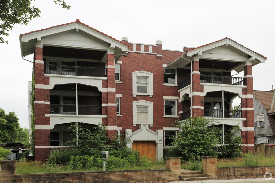 Primary Photo Of 1780 E 89th St, Cleveland Apartments For Sale