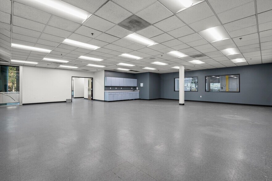 More Photos Of 12815-12845 Old Virginia St, Reno Distribution For Lease
