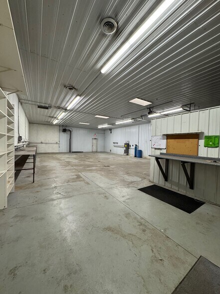 More Photos Of 125 Division St, Waite Park Auto Dealership For Sale