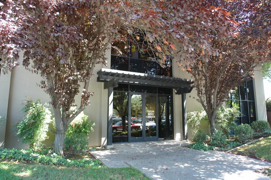 More Photos Of 828 S Bascom Ave, San Jose Office For Lease