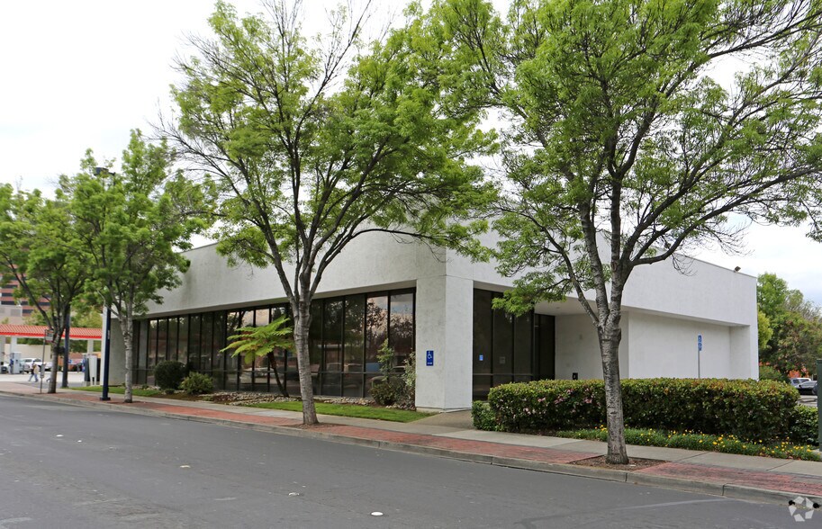 More Photos Of 2395 Willow Pass Rd, Concord Bank For Lease