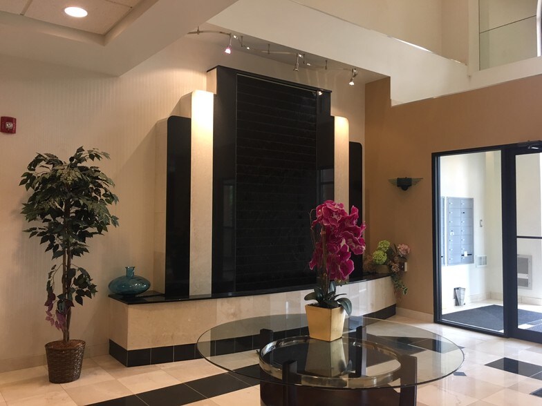 More Photos Of 822 Kumho Dr, Fairlawn Medical For Lease