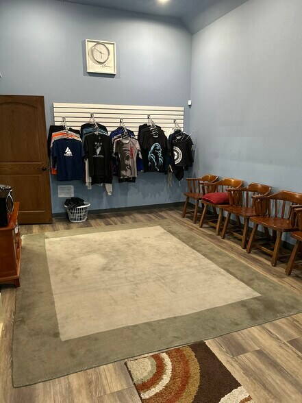 More Photos Of 1915 N Broadway, Minot Freestanding For Lease