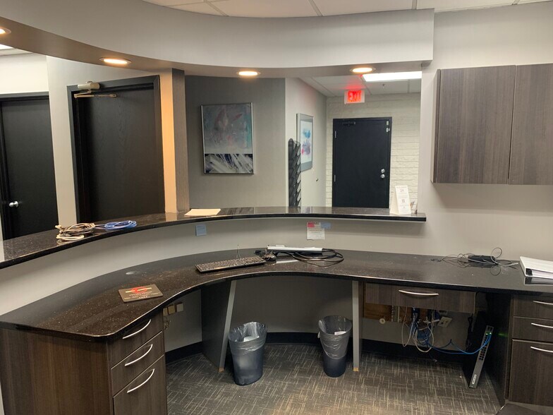 More Photos Of 519 N Cass Ave, Westmont Medical For Lease