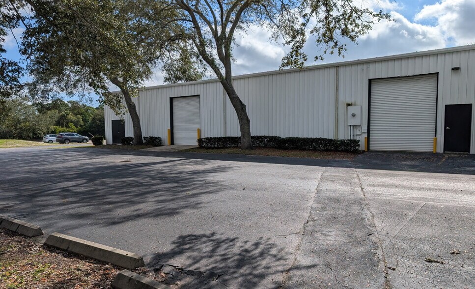 More Photos Of 5390 S US Highway 1, Fort Pierce Auto Dealership For Lease