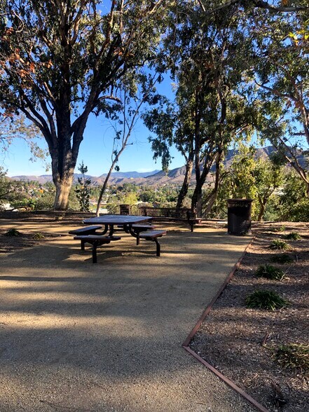 More Photos Of 5700 Corsa Ave, Westlake Village Unknown For Lease