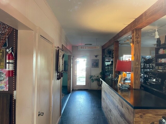 More Photos Of 1309 Rosewood Ave, Austin Restaurant For Lease