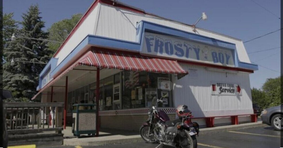 More Photos Of 1201 Cooper St, Jackson Freestanding For Sale