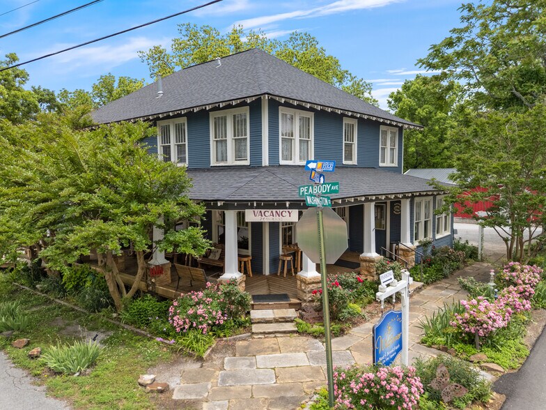 More Photos Of 100 E Washington St, Mountain View Hospitality For Sale