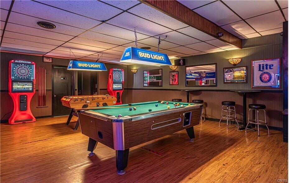 More Photos Of 226 Genesee St, Utica Bar For Sale