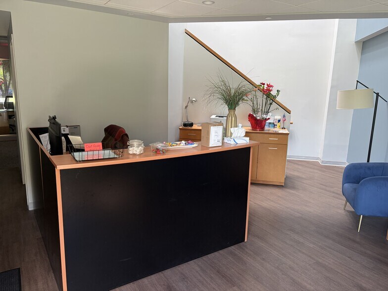 More Photos Of 492 Norristown Rd, Blue Bell Office For Sale