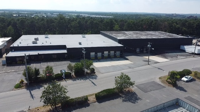 Primary Photo Of 110 Emjay Blvd, Brentwood Warehouse For Lease