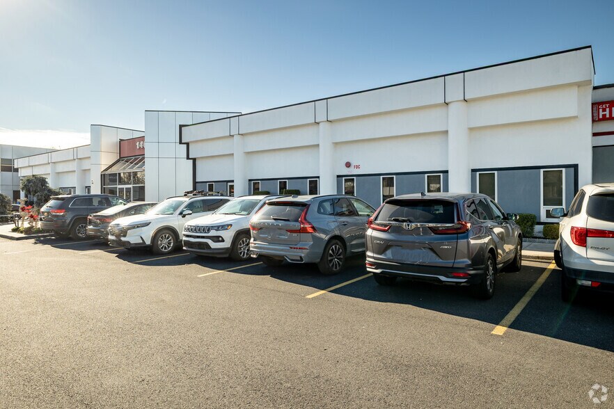 More Photos Of 146 Manetto Hill Rd, Plainview Medical For Lease