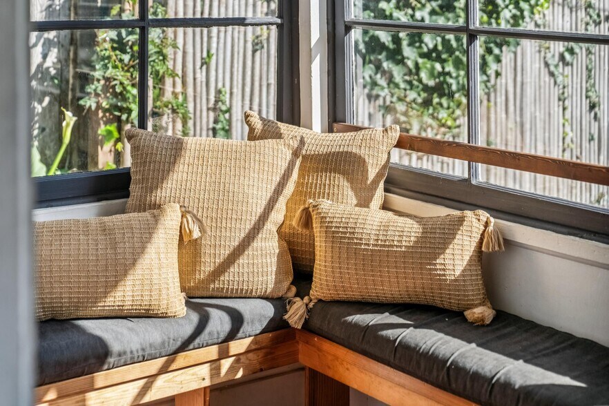 More Photos Of 11 Wharf Rd, Bolinas General Retail For Sale