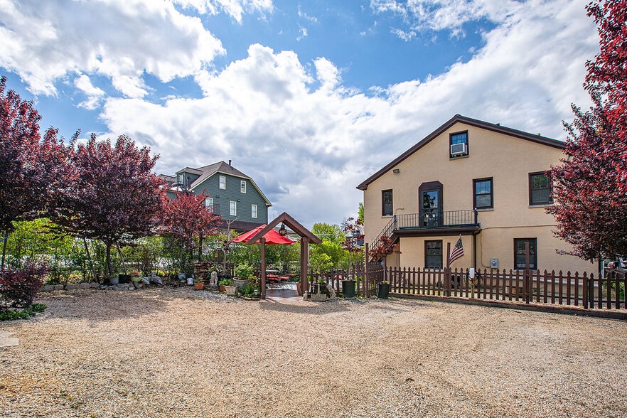 More Photos Of 404 Allegheny Ave, Towson Office For Sale
