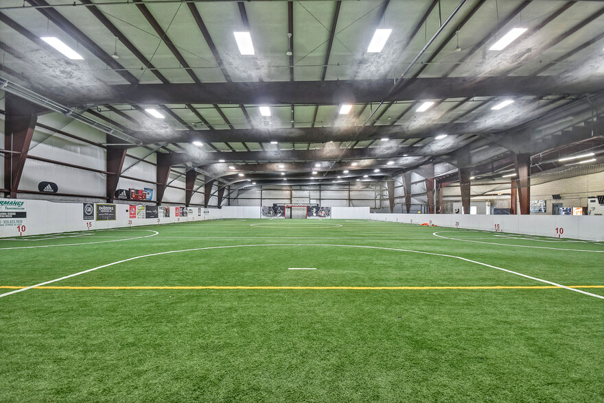 More Photos Of 1856 Nimitz Dr, De Pere Distribution For Lease