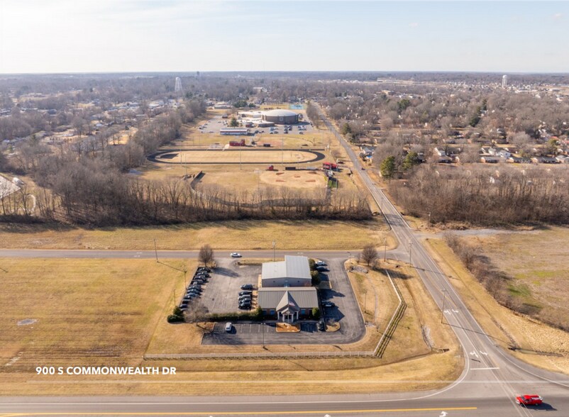 More Photos Of 900 S Commonwealth Dr, Mayfield Light Manufacturing For Sale