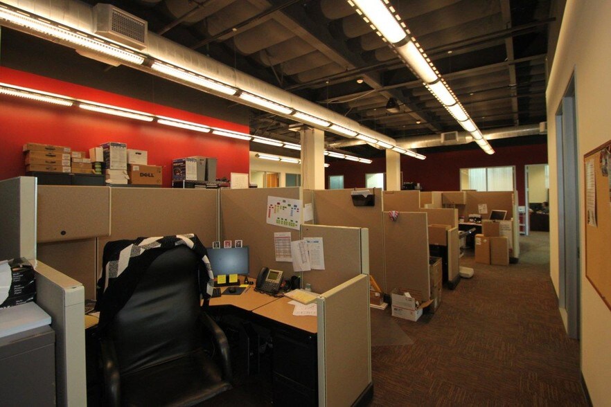 More Photos Of 8871 Research Dr, Irvine Loft Creative Space For Sale