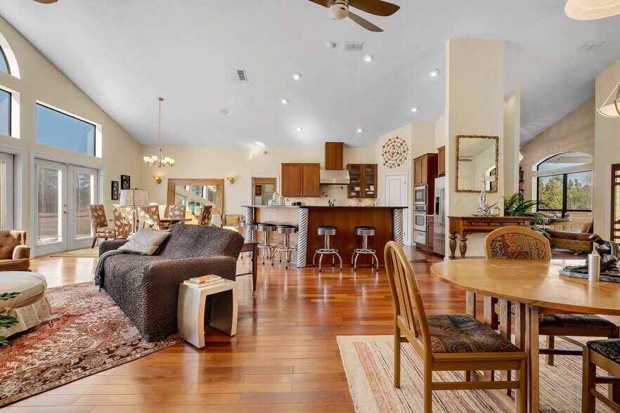 More Photos Of , Quincy Unknown For Sale