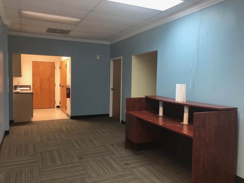 More Photos Of 6139-6141 Oakbrook Pky, Norcross Office For Lease