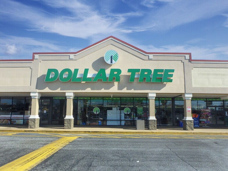 More Photos Of 1451 Woodruff Rd, Greenville Unknown For Lease