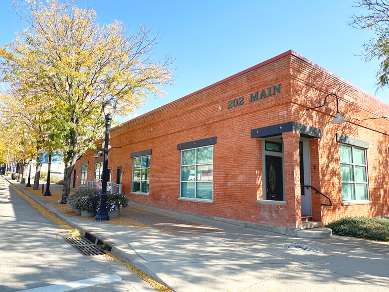 Primary Photo Of 202 Main St, Longmont Storefront For Lease