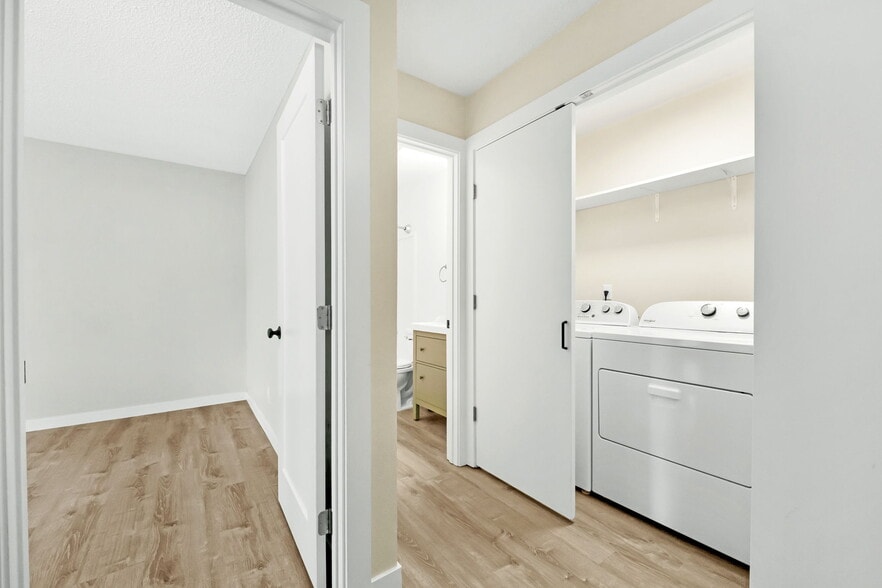 More Photos Of 4147-4153 SE 37th Ave, Portland Apartments For Sale