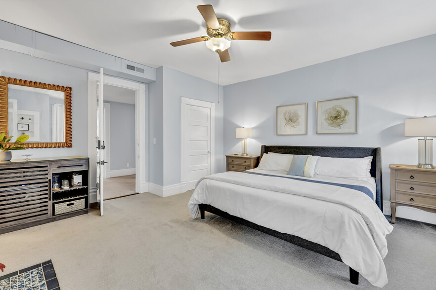 More Photos Of 412 S 3rd St, Wilmington Hospitality For Sale