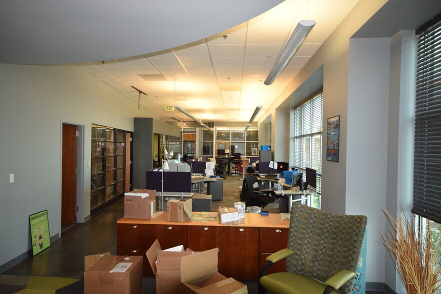 More Photos Of 200 S River Market Ave, Little Rock Office For Sale
