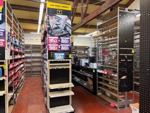 More Photos Of 2120 E Powell Blvd, Gresham General Retail For Sale