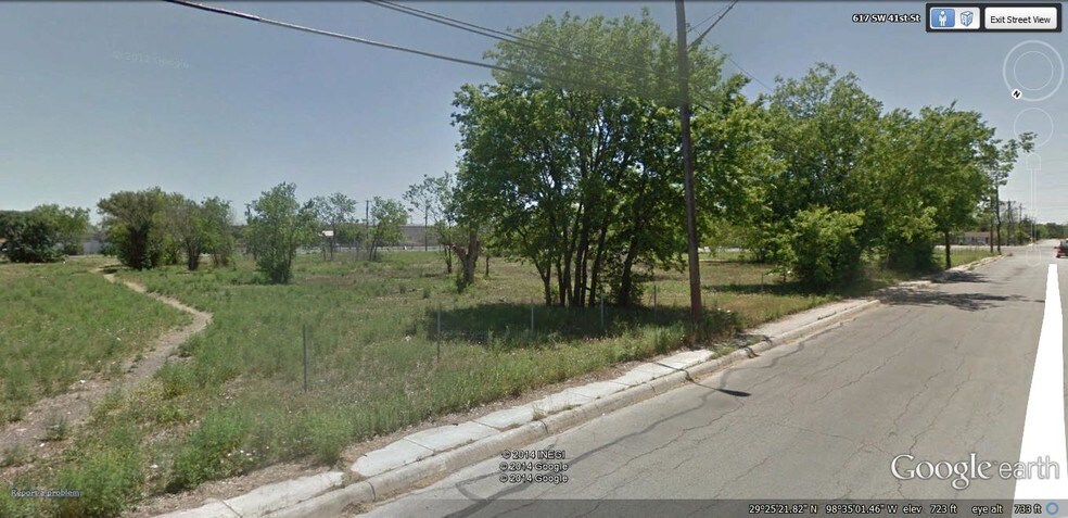 More Photos Of 1035-1049 Old Hwy 90 W, San Antonio Land For Lease
