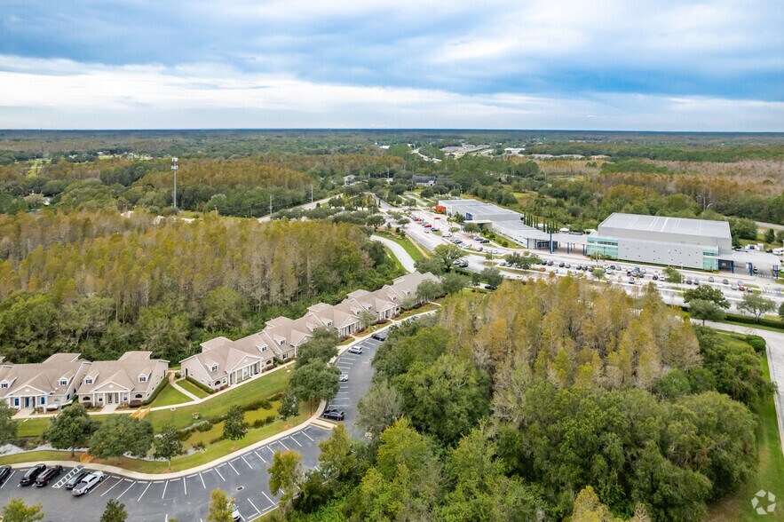 More Photos Of 4927-4931 Van Dyke Rd, Lutz Medical For Lease