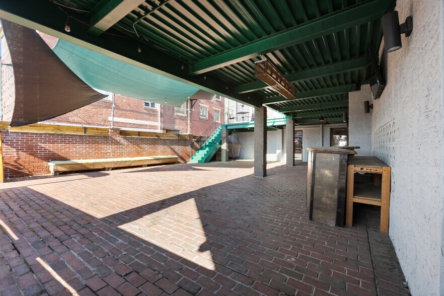 More Photos Of 238-244 E High St, Pottstown Office For Sale