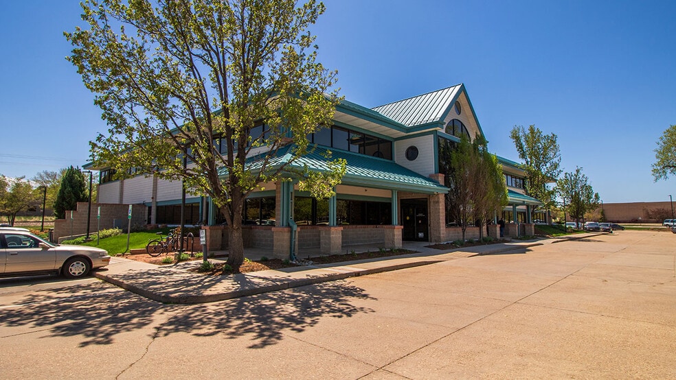 Primary Photo Of 2101 Ken Pratt Blvd, Longmont Office For Lease