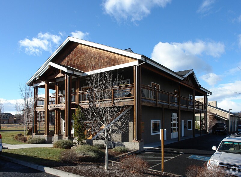 More Photos Of 225 SW Scalehouse Loop, Bend Office For Lease