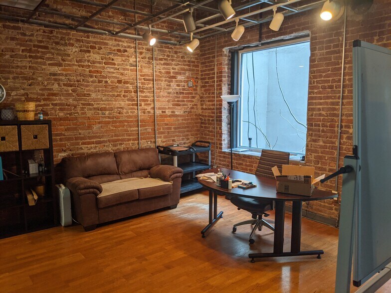 More Photos Of 119-121 Luckie St NW, Atlanta Loft Creative Space For Lease