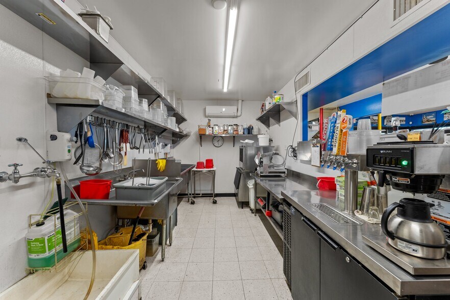 More Photos Of 1151 W Wickenburg Way, Wickenburg Fast Food For Sale