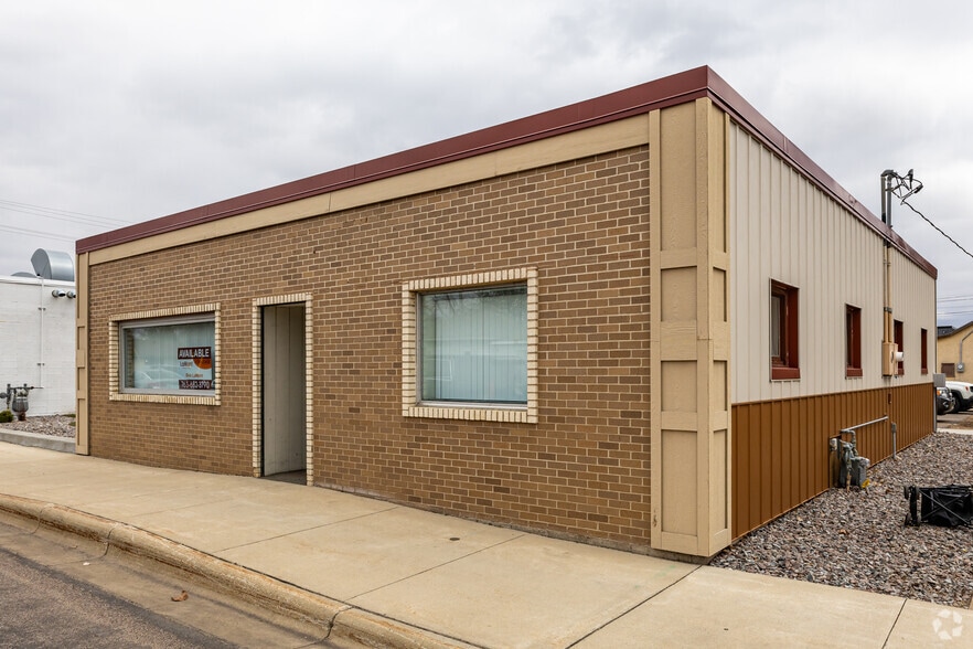Primary Photo Of 1846-1848 3rd St N, Saint Cloud Flex For Lease