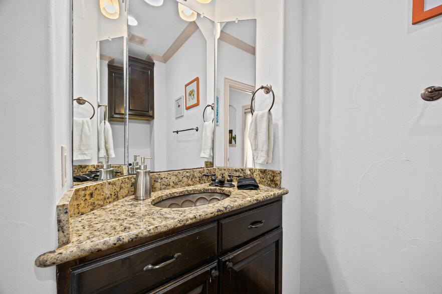 More Photos Of 5100 Mission Ave, Dallas Apartments For Sale