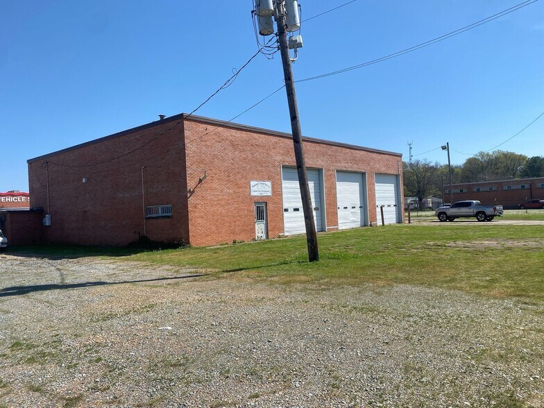 More Photos Of 5819 Courtesy Ln, Shreveport Warehouse For Lease