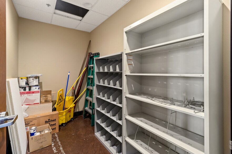 More Photos Of 20512 SW Roy Rogers Rd, Sherwood Multifamily For Sale