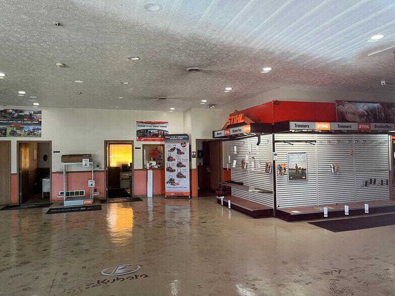 More Photos Of 653 Home Rd N, Mansfield Warehouse For Sale