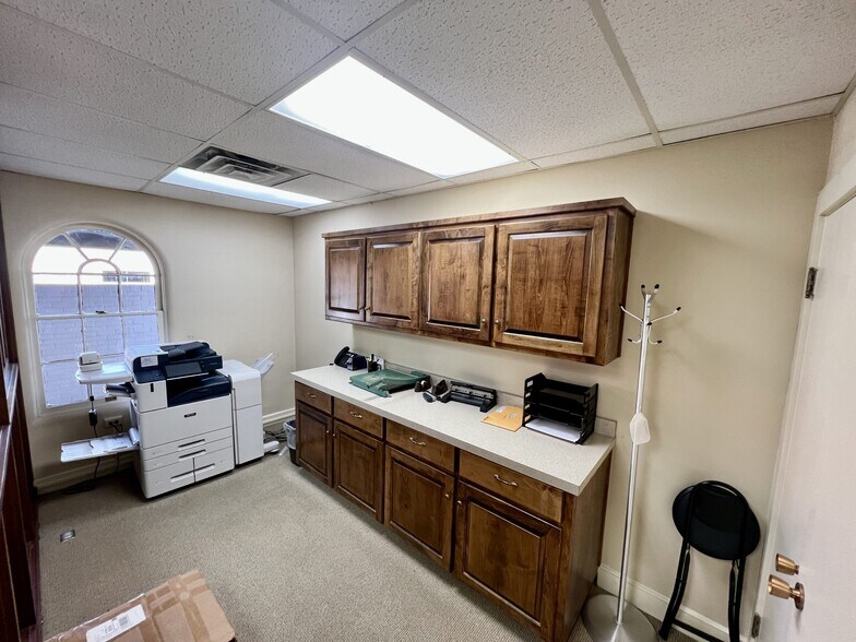 More Photos Of 620 4th St, Graham Office For Sale