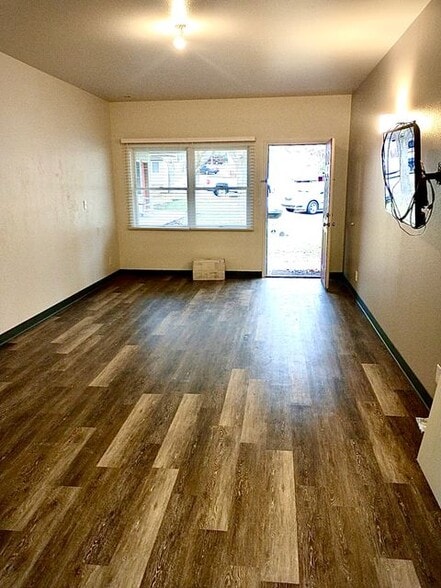 More Photos Of 51637 Highway 6, Glenwood Springs Hotel For Sale