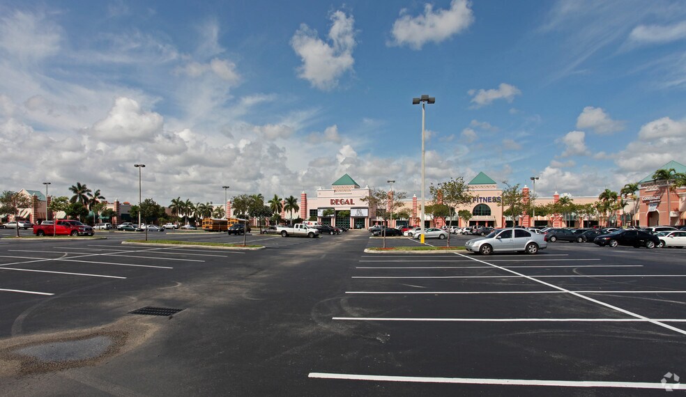 More Photos Of 6301-6501 N Andrews Ave, Fort Lauderdale General Retail For Lease