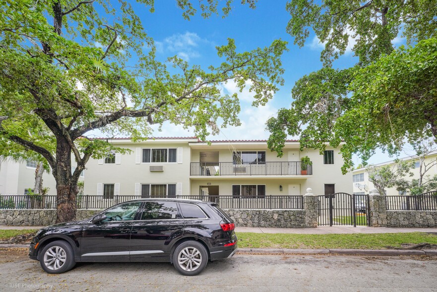 Primary Photo Of 35 Antilla Ave, Coral Gables Apartments For Sale