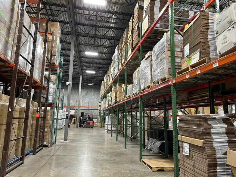 More Photos Of 1901 Green Rd, Deerfield Beach Warehouse For Lease